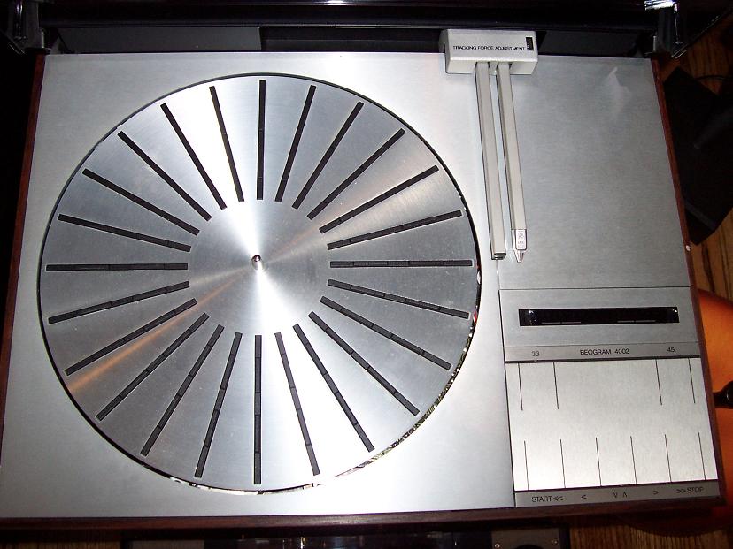 Bang & Olufsen Beogram4002 with MMC20en cartridge, refurbished, Clean. $450.00
